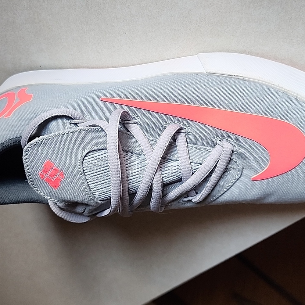 Kd vulc Nike shoes 5.5, 7 women's sz pink grey, Nos, Sorta Vintage. No Box, Nwt